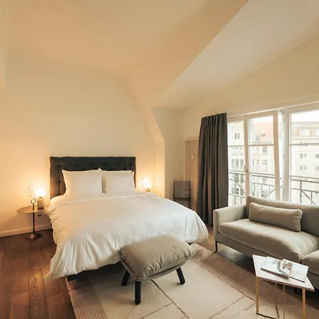 Bob W Mitte 4* Berlin